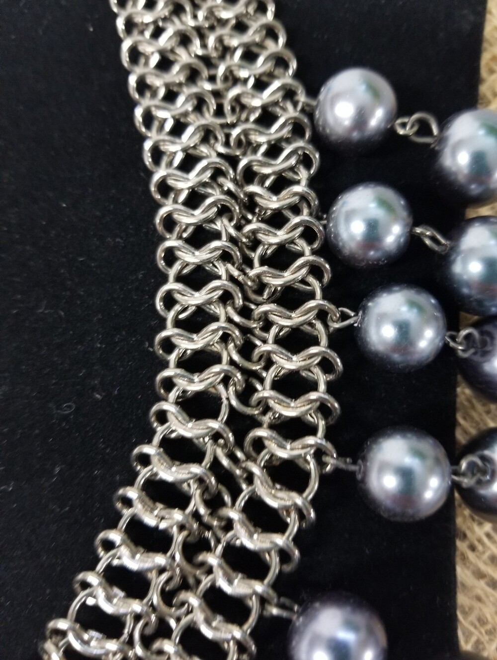 Chainmail Link Statement necklace W/ Grey Faux Pearls - Picture 4 of 8